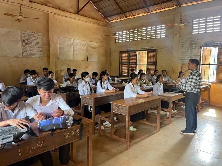 ការចុះផ្សព្វផ្សាយអាហារូបករណ៍រដ្ឋ និងតម្រង់ទិសមុខជំនាញសិក្សានៅឧត្តមសិក្សា