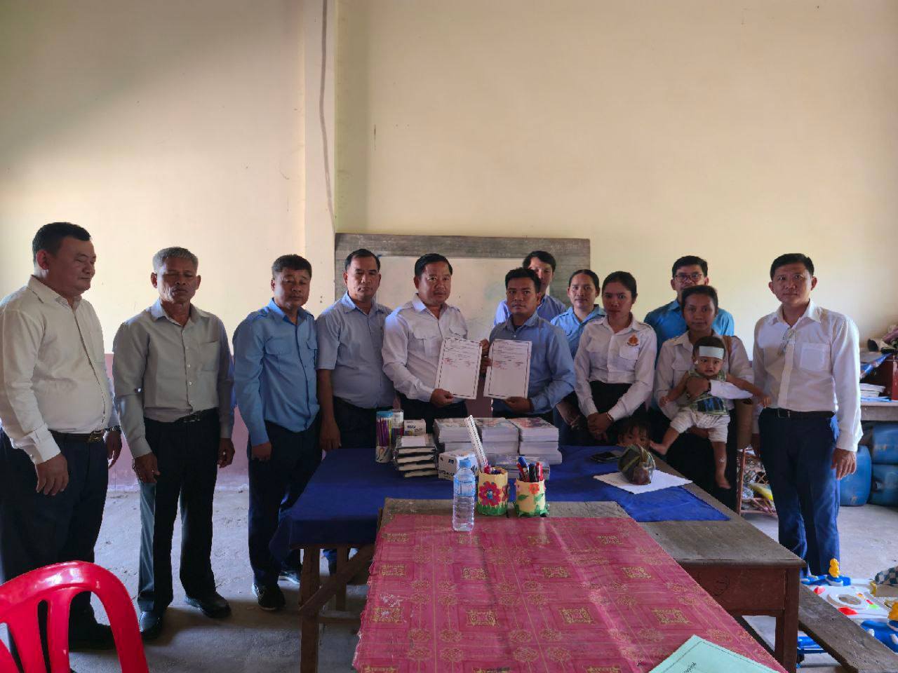  សាកលវិទ្យាល័យជាតិជាស៊ីមកំចាយមារ មកចុះកិច្ចព្រមព្រៀងចងសម្ពន្ធ័មេត្រីភាព ជាមួយសាលាបឋមសិក្សា សែនរុងរឿងទី៣ និង សាលាបឋមសិក្សា សែនរុងរឿងទី ៤ នៃរដ្ឋបាលស្រុកជំាក្សាន្ត ខេត្តព្រះវិហារ 